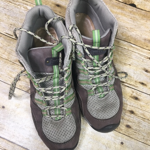 jambu hiking boots